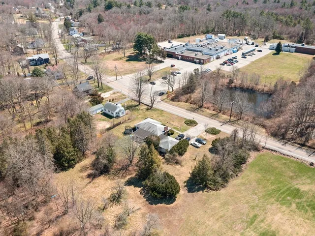 a view of a dry yard