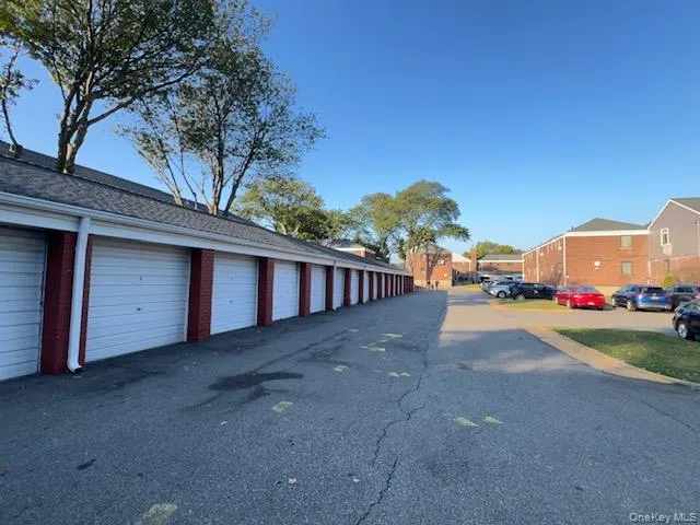 $358,000 | 217-11 73rd Avenue, Unit 2 | Oakland Gardens