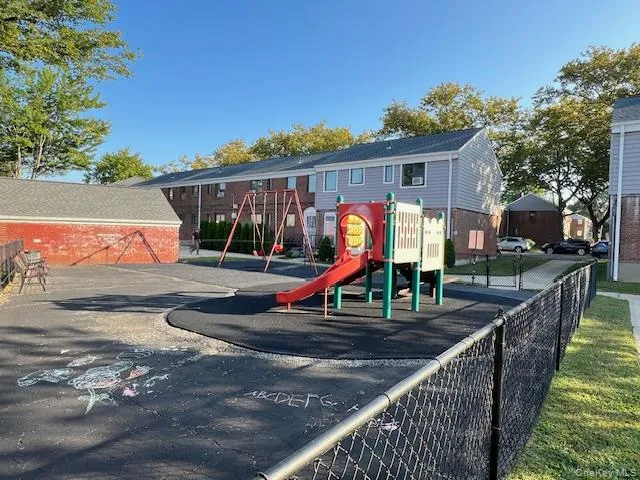 $358,000 | 217-11 73rd Avenue, Unit 2 | Oakland Gardens