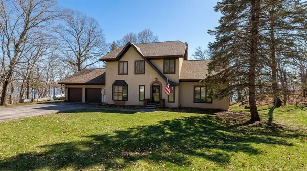 $979,900 | 40861 Acorn Drive, Dent, MN 56528