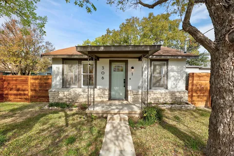 $975,000 | 306 West Stassney Lane, Unit 1&2, Austin, TX 78745