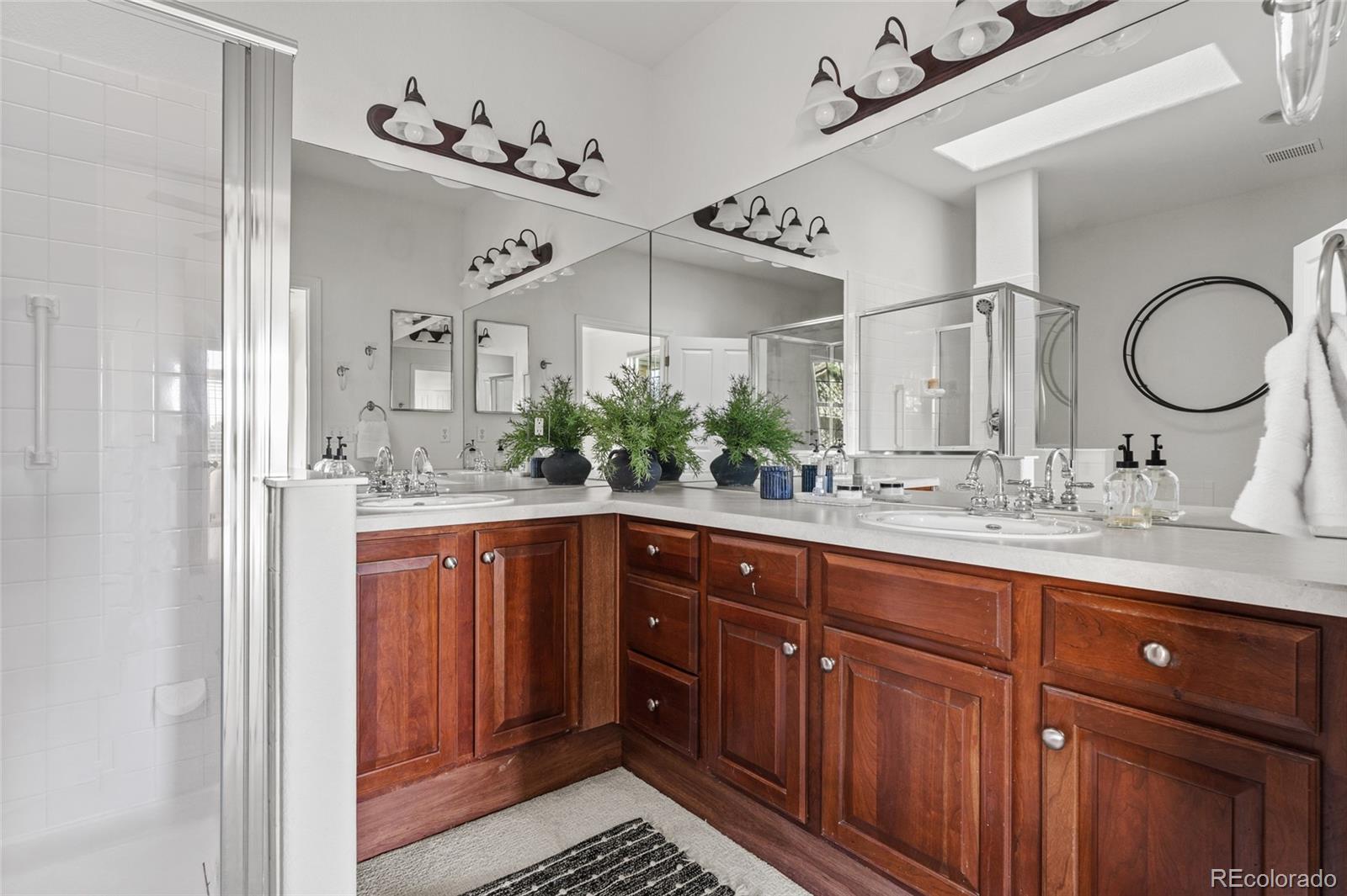 8880 Edinburgh Circle Highlands Ranch, CO 80129 - Photo 20 of 47