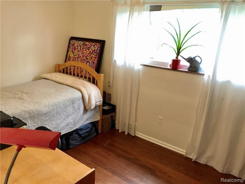 2119 Manchester Road Ann Arbor, MI 48104 - Photo 20 of 26 IMG_5966.JPG