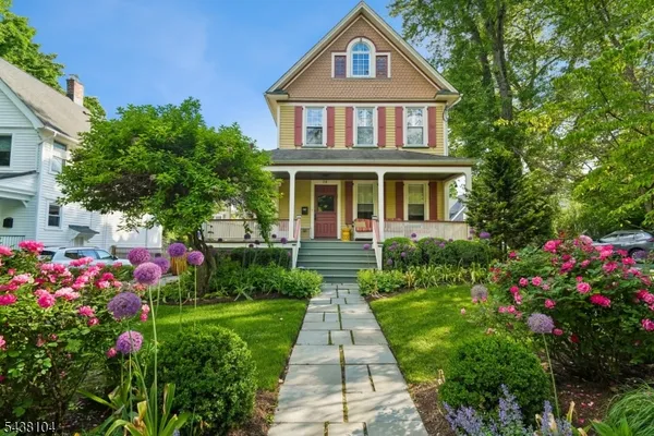 $1,550,000 | 20 Highland Place, Maplewood, NJ 07040