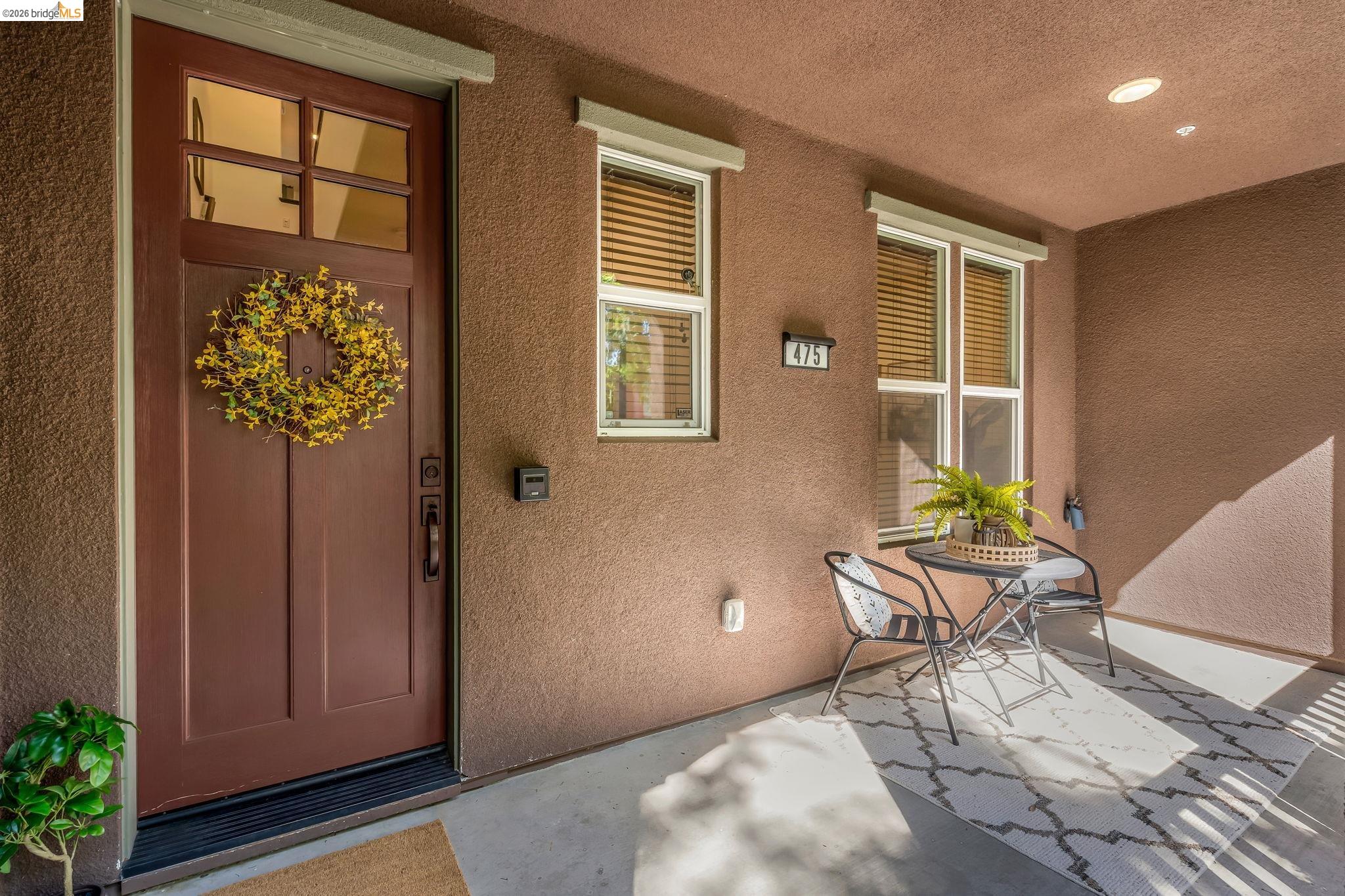 475 Mitchell Avenue Alameda, CA 94501 - Photo 2 of 40 a view of a livingroom with furniture and front door