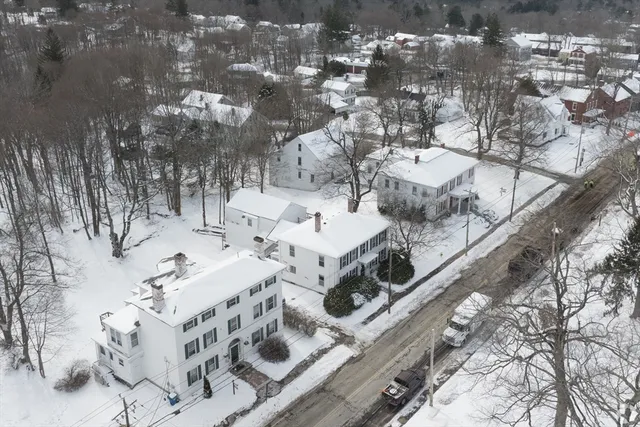 a picture of city view