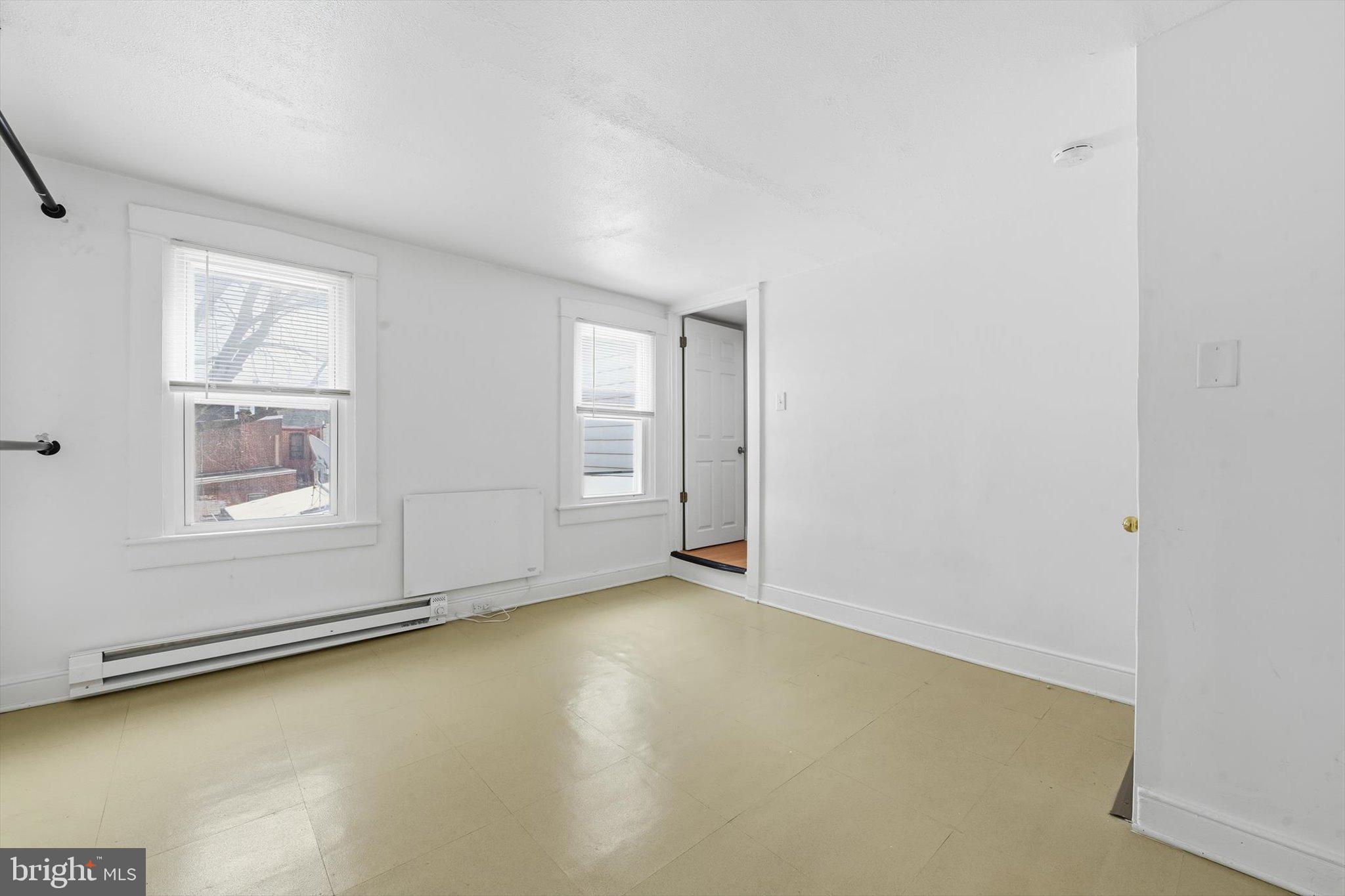 638 High Street Lancaster, PA 17603 - Photo 17 of 26 an empty room with windows