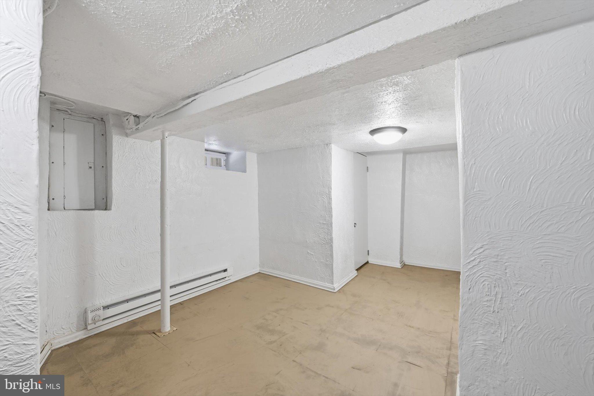 638 High Street Lancaster, PA 17603 - Photo 21 of 26 a view of an empty room