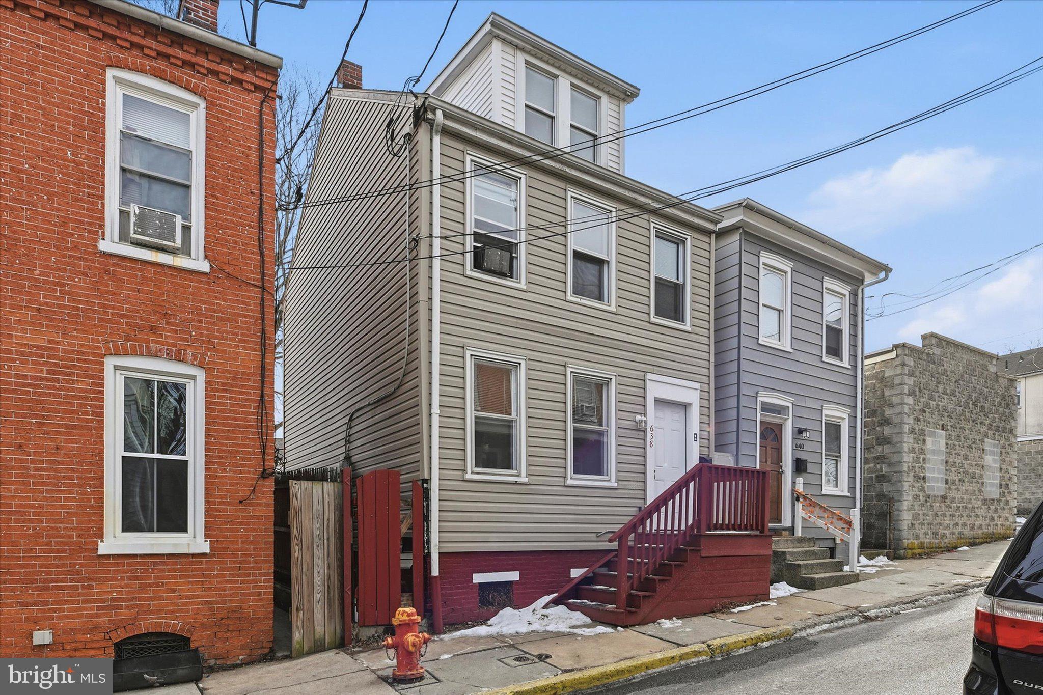 638 High Street Lancaster, PA 17603 - Photo 24 of 26 a front view of a house