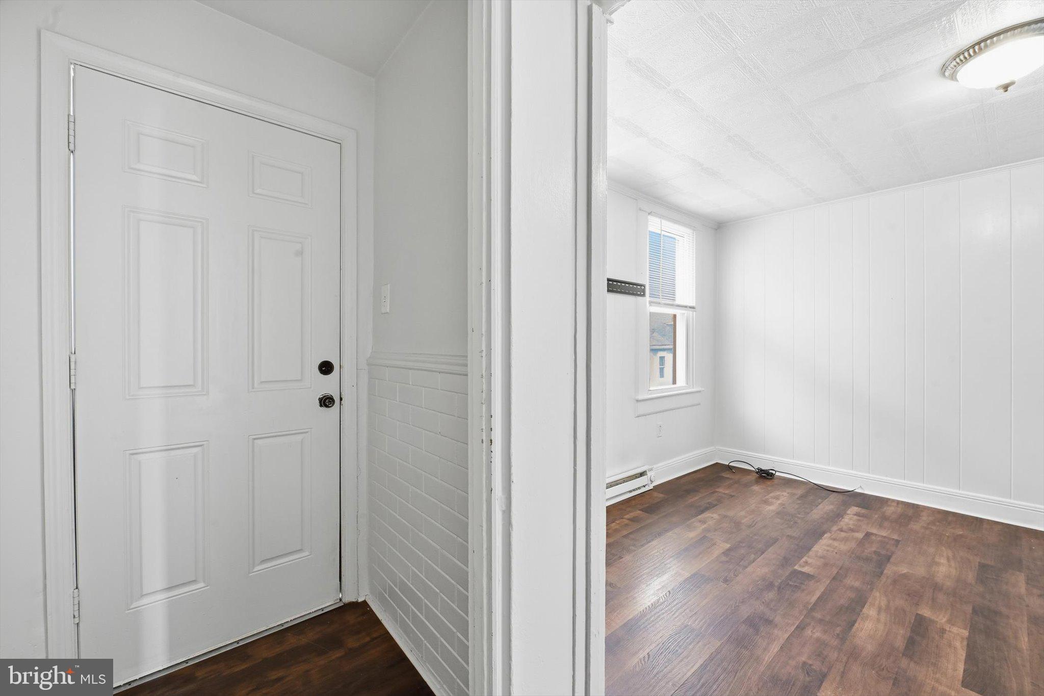 638 High Street Lancaster, PA 17603 - Photo 10 of 26 a view of an empty room