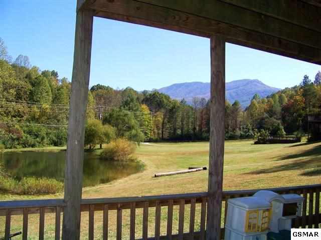 233 Tunis Road Sevierville, TN 37876 - Photo 22 of 31 GSMAOR182780U