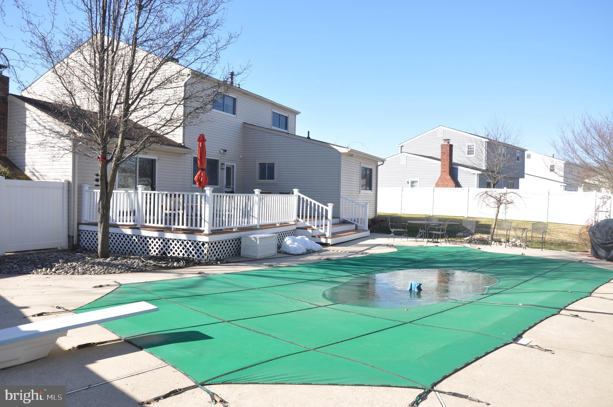 24 Vicksburg Road Laurel Springs, NJ 08021 - Photo 33 of 36 Backyard pool