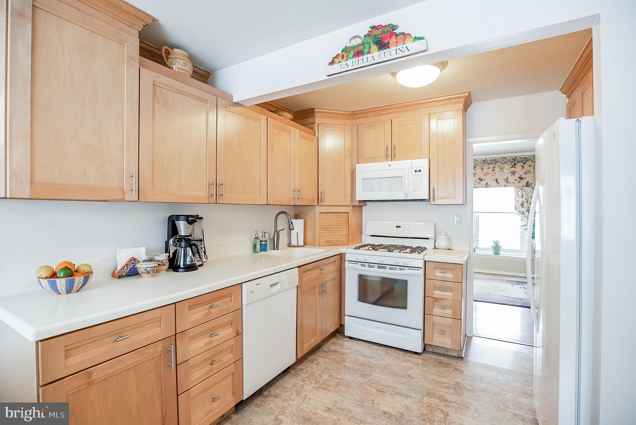24 Vicksburg Road Laurel Springs, NJ 08021 - Photo 5 of 36 Kitchen