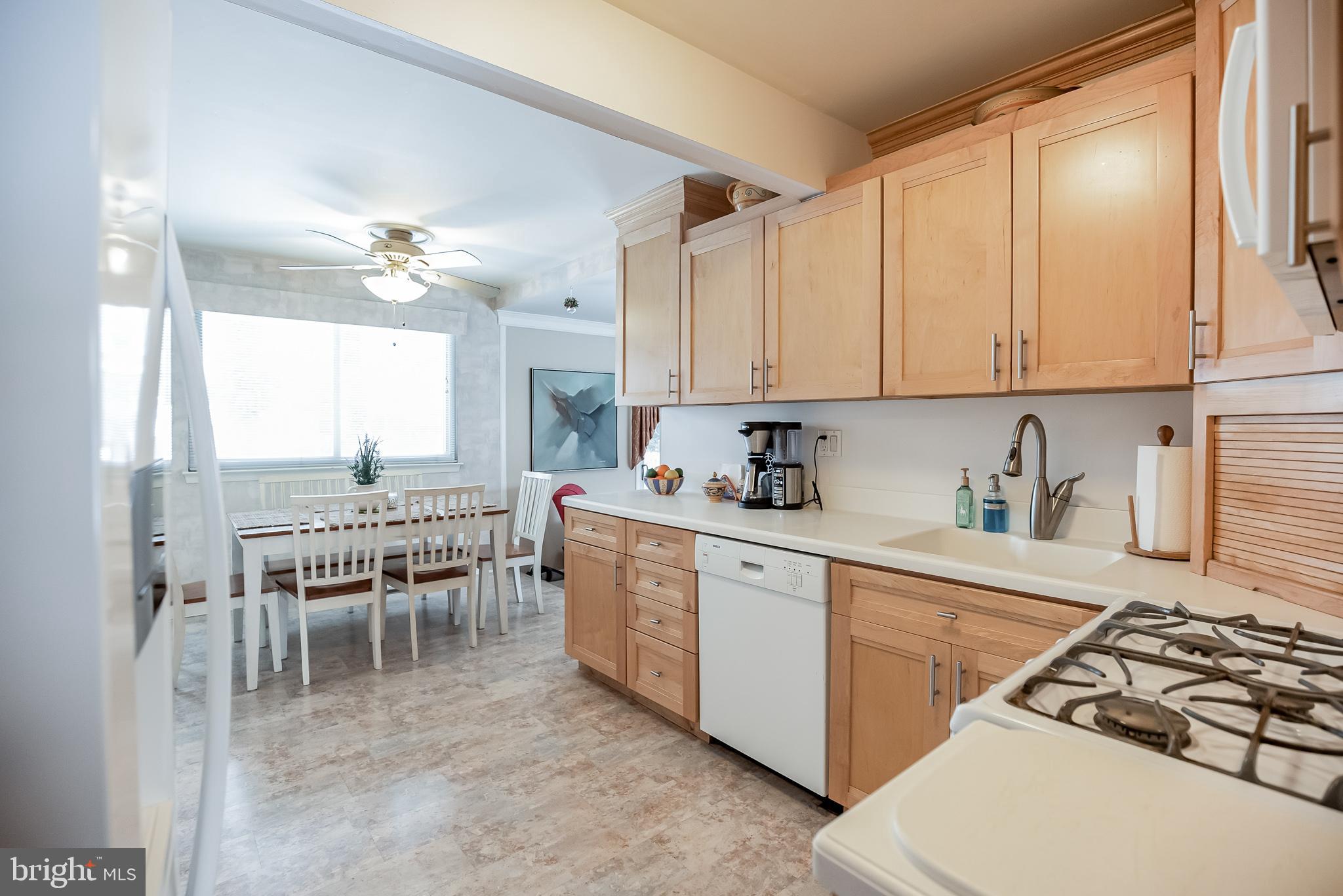 24 Vicksburg Road Laurel Springs, NJ 08021 - Photo 7 of 36 Kitchen