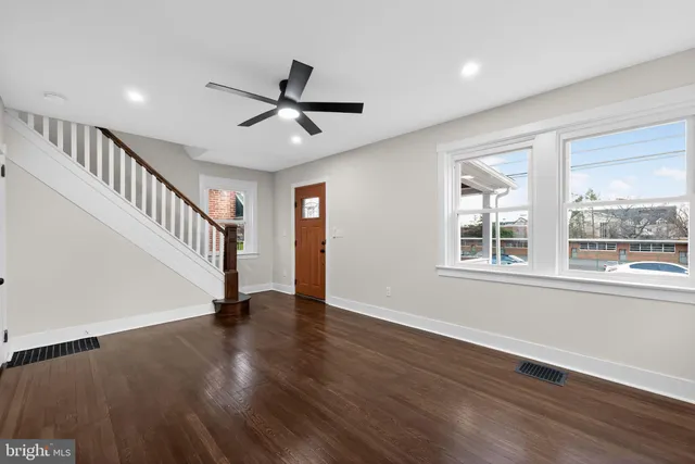 $279,900 | 704 East 18th Street, Chester, PA 19013