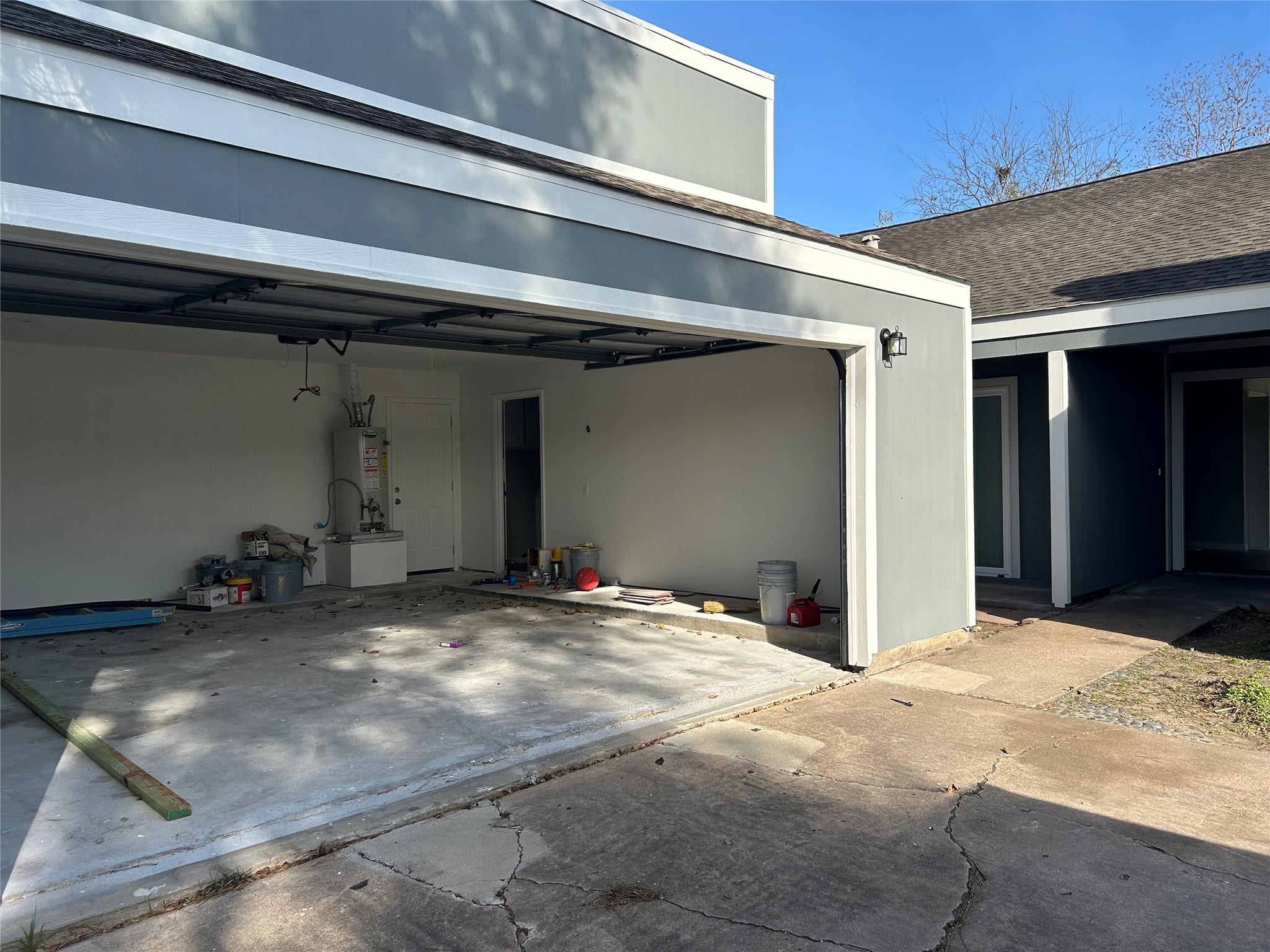 11719 Pender Lane Houston, TX 77477 - Photo 4 of 21 a view of a garage