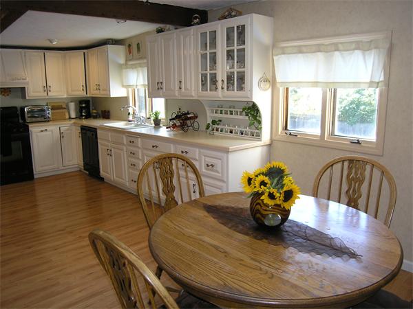 94 Plymouth Road Hanover, MA 02339 - Photo 5 of 12 Gallery Image 5