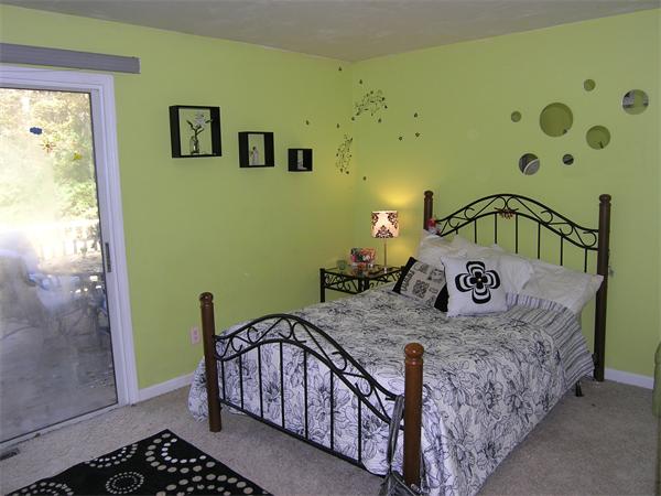 94 Plymouth Road Hanover, MA 02339 - Photo 9 of 12 Gallery Image 9