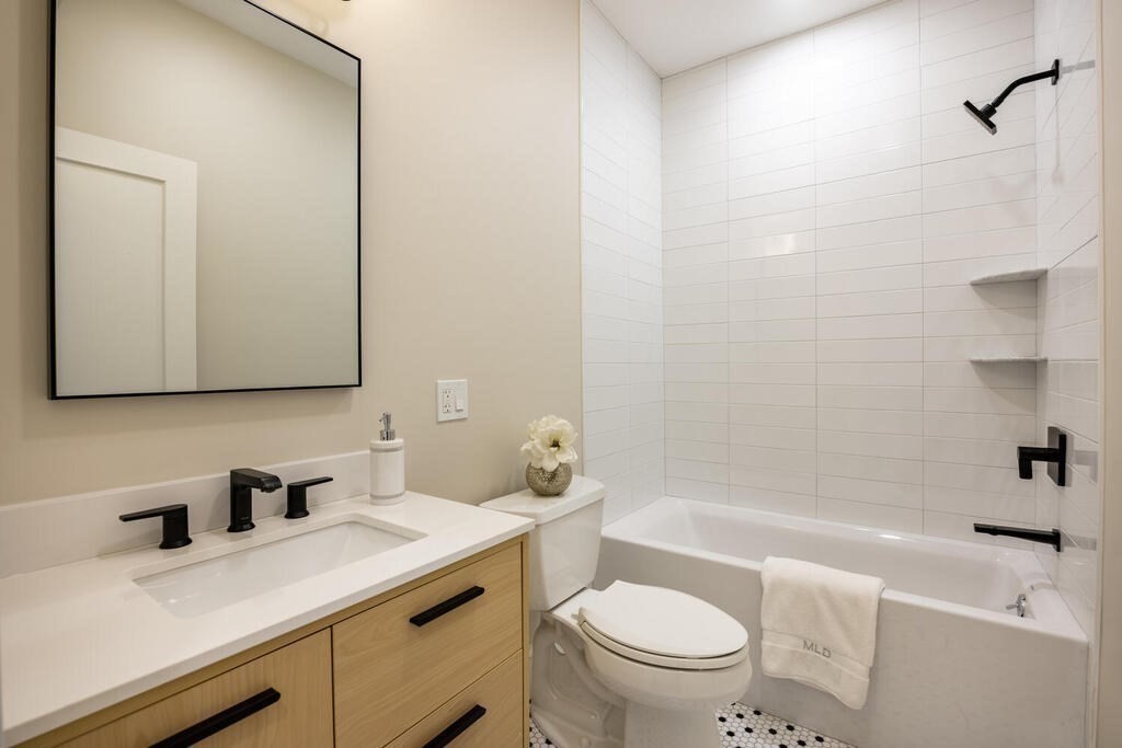 29 Bartlett Avenue, Unit 29 Arlington, MA 02476 - Photo 14 of 27