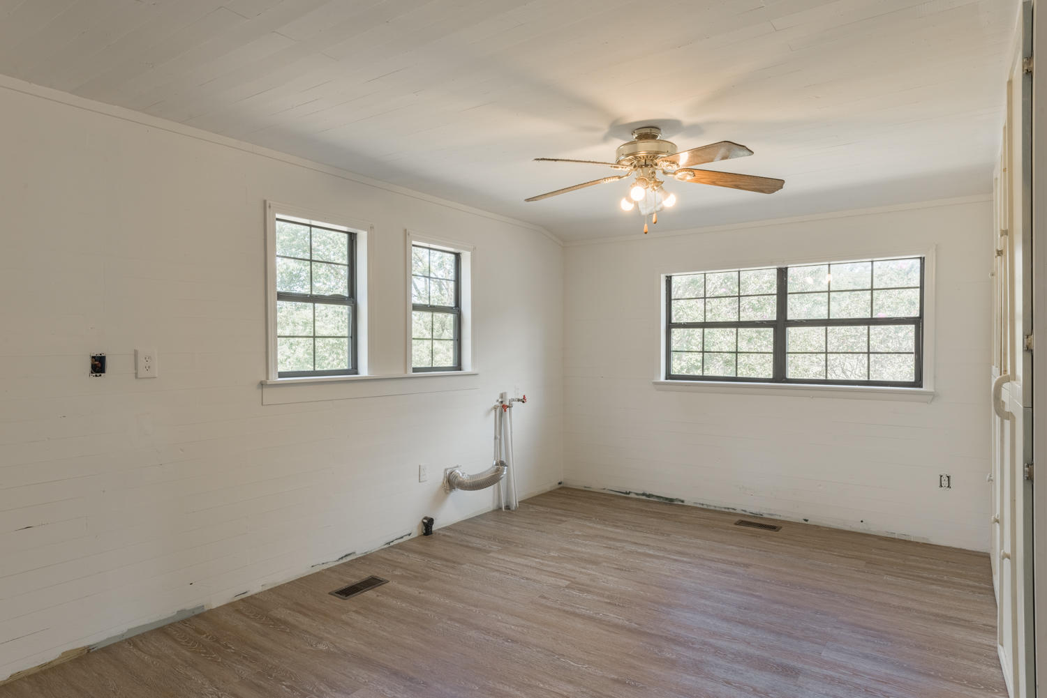 607 New Home Road Trenton, GA 30752 - Photo 16 of 29 607_New_Home_Rd_26