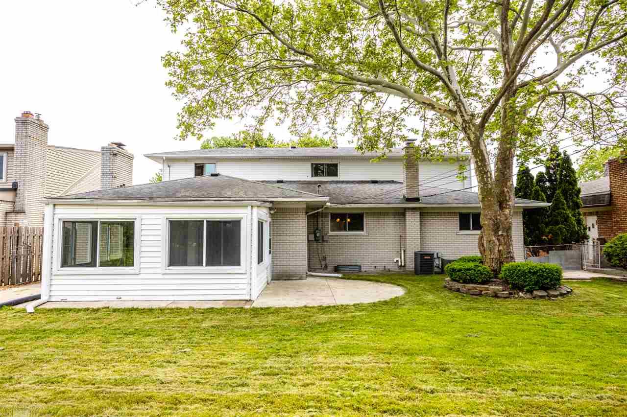 21737 River Road Grosse Pointe Woods, MI 48236 - Photo 47 of 53