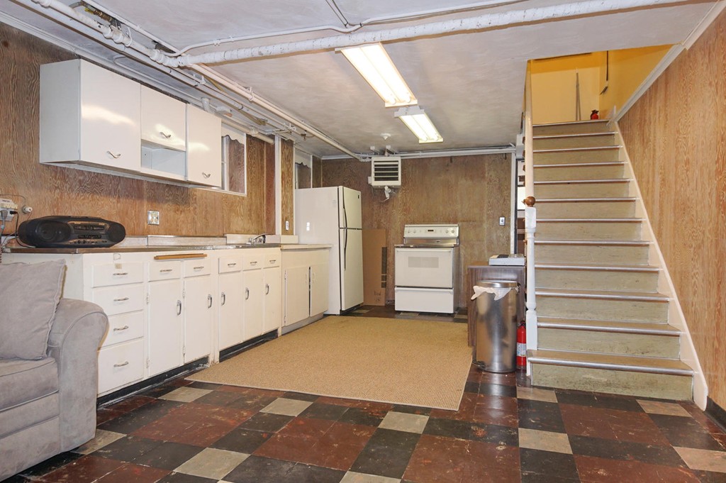 77 Oakdale Road Newton, MA 02459 - Photo 17 of 27 Gallery Image 17