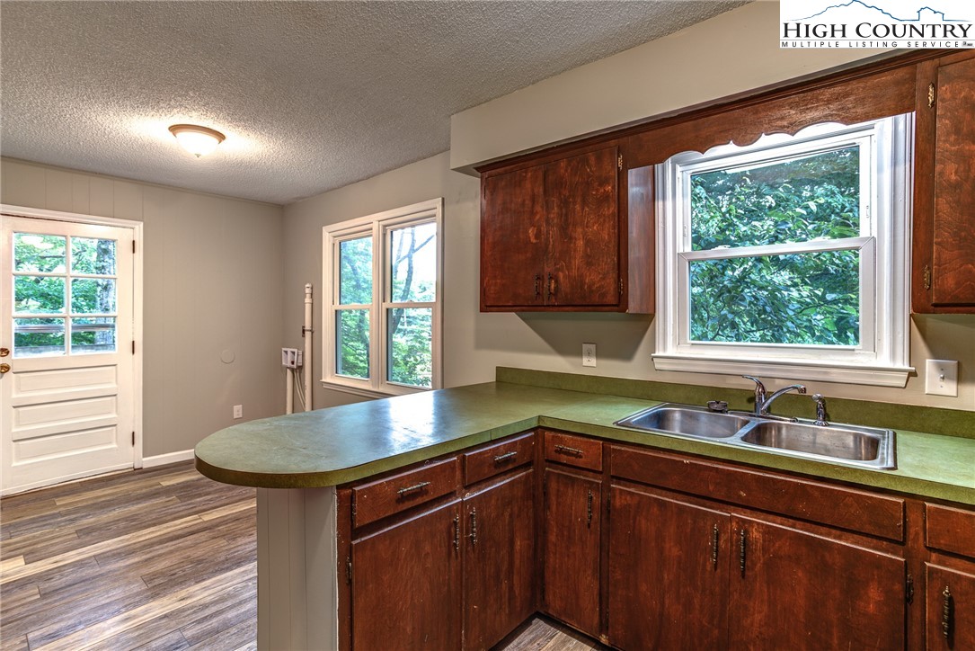 151 Greenbriar Lane Boone, NC 28607 - Photo 3 of 23 Gallery Image 3