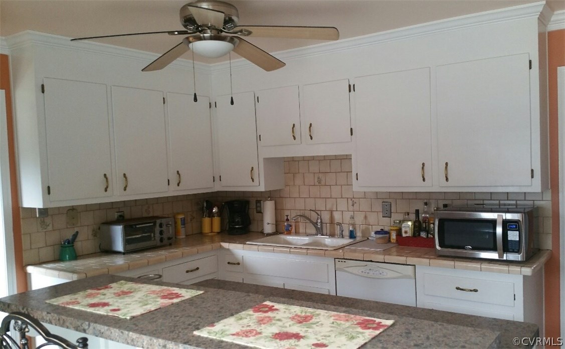 1925 Mt Blanco Road Chester, VA 23836 - Photo 6 of 21