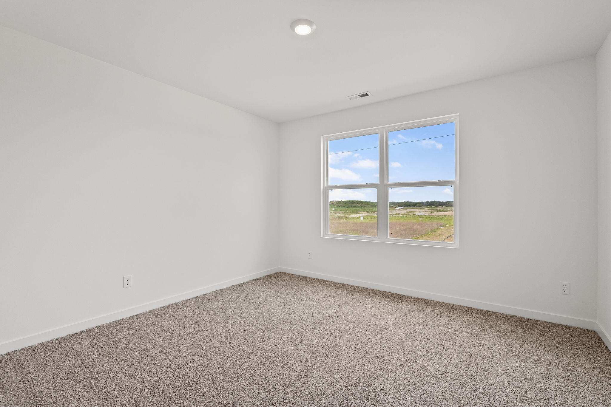 10588 Morse Place Crown Point, IN 46307 - Photo 25 of 28 an empty room with a window