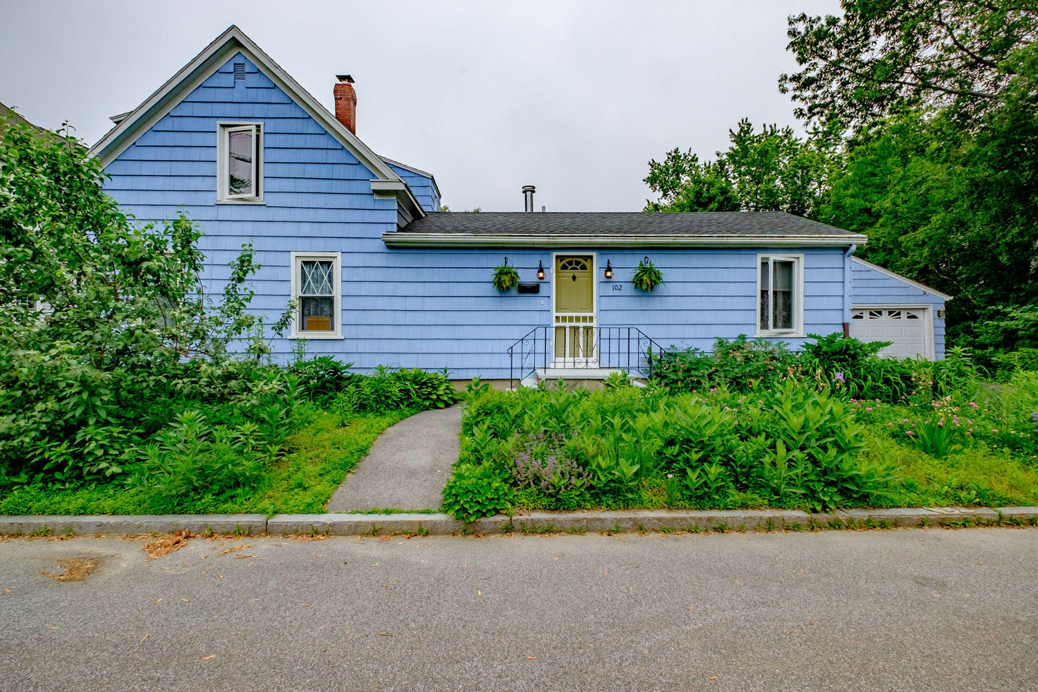 102 Devon Street Portland, ME 04102 - Photo 1 of 36 20190619gp-60004