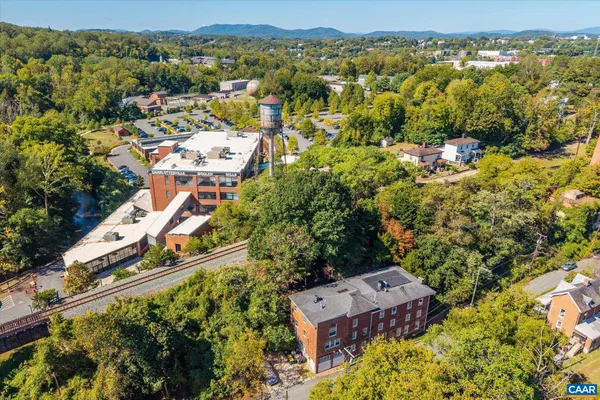 $699,000 | 1915 East Market Street, Unit 3, Charlottesville, VA 22902