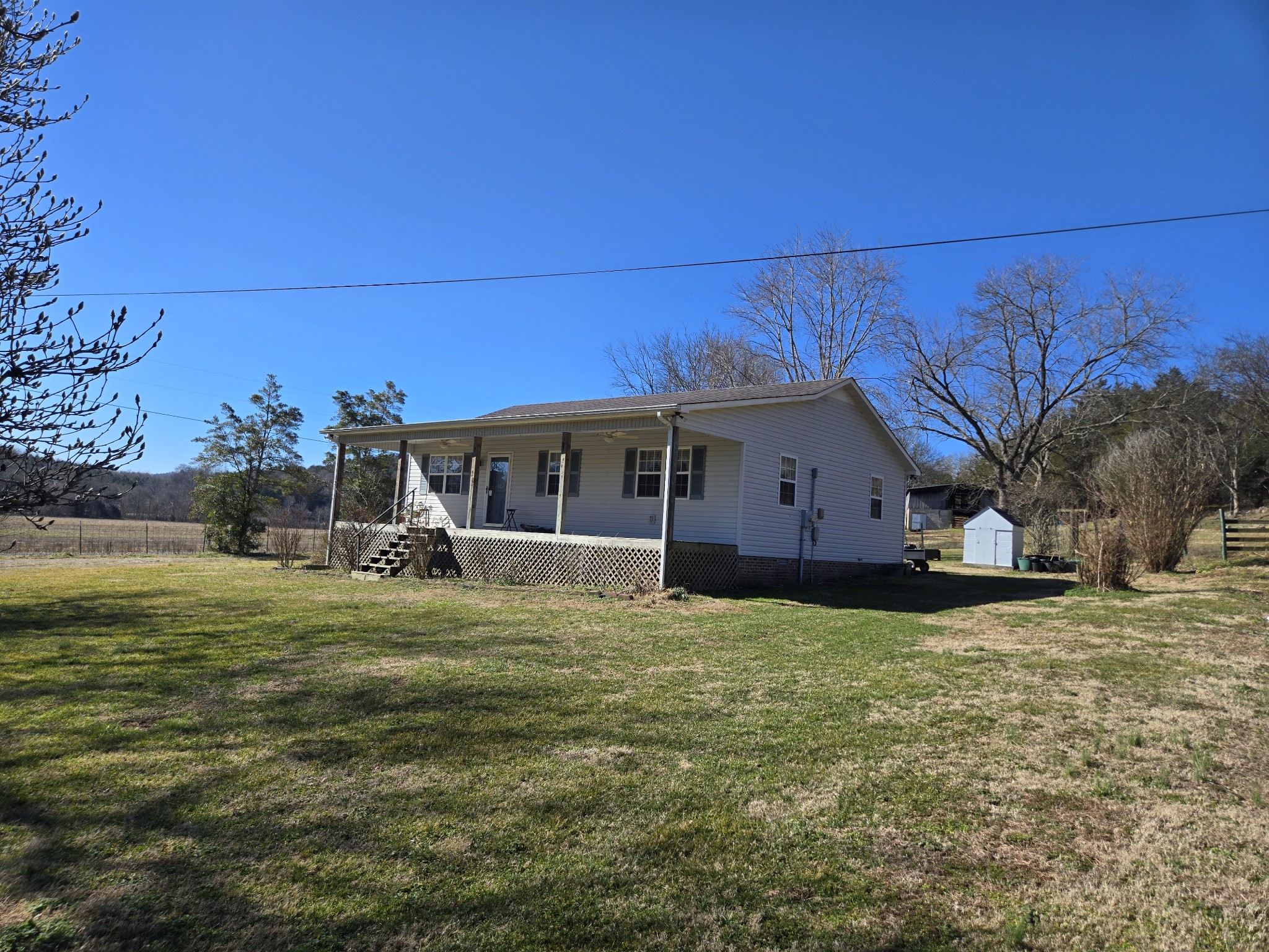 329 Cavender Road Woodbury, TN 37190 - Photo 2 of 37 Gallery Image 2