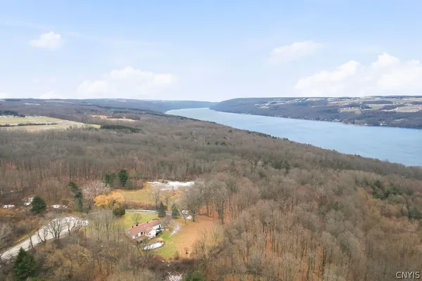 $899,900 | 1521 Tracy Drive, Spafford, NY 13152