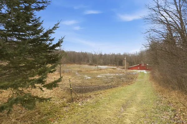 $899,900 | 1521 Tracy Drive, Spafford, NY 13152