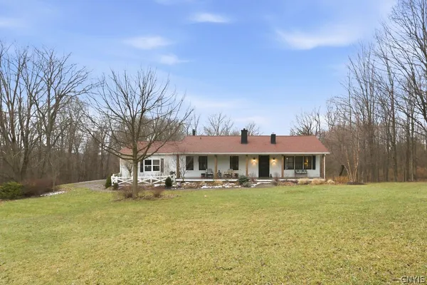 $899,900 | 1521 Tracy Drive, Spafford, NY 13152