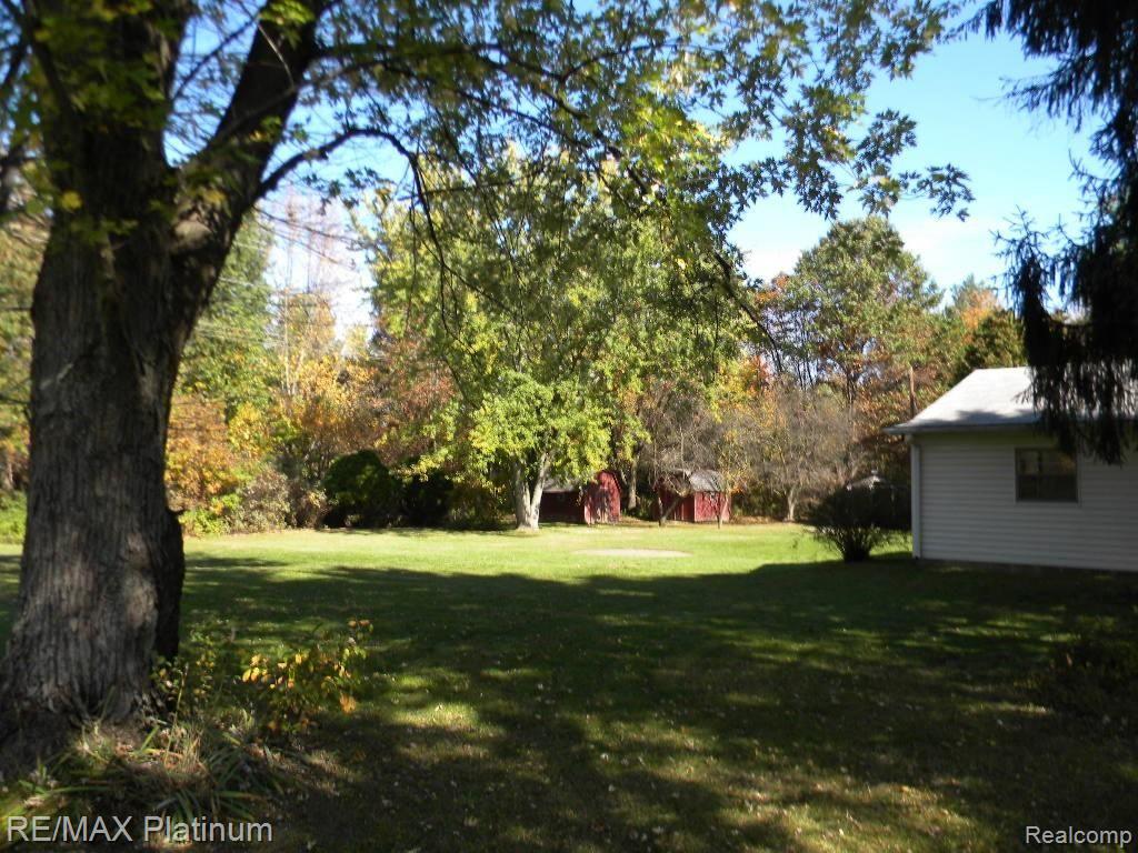 750 Henderson Road Howell, MI 48855 - Photo 21 of 25 Mature Trees