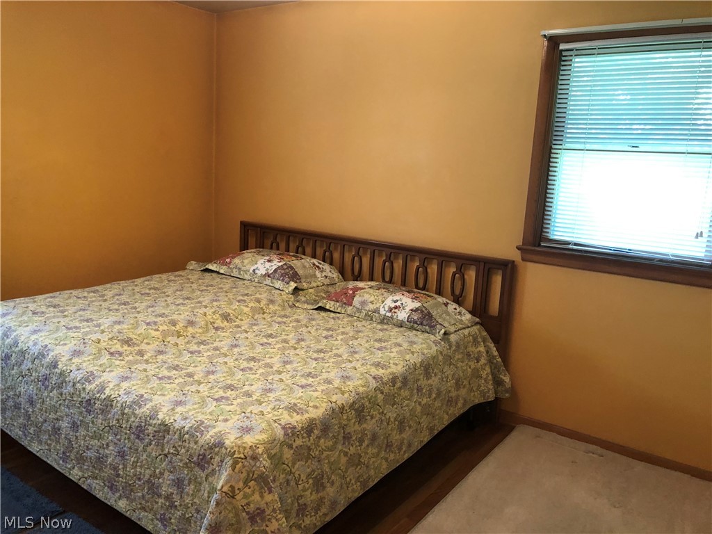 11264 Stoneham Road Cleveland, OH 44130 - Photo 10 of 16