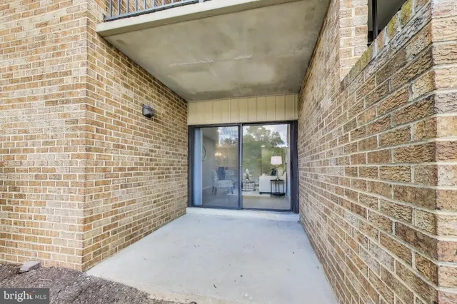 a car parked in front of a building