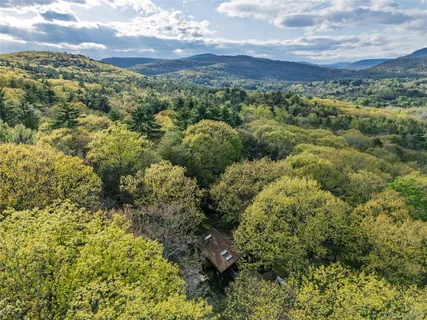 $999,000 | 53 Blueberry Hill Road, Woodstock, NY 12498