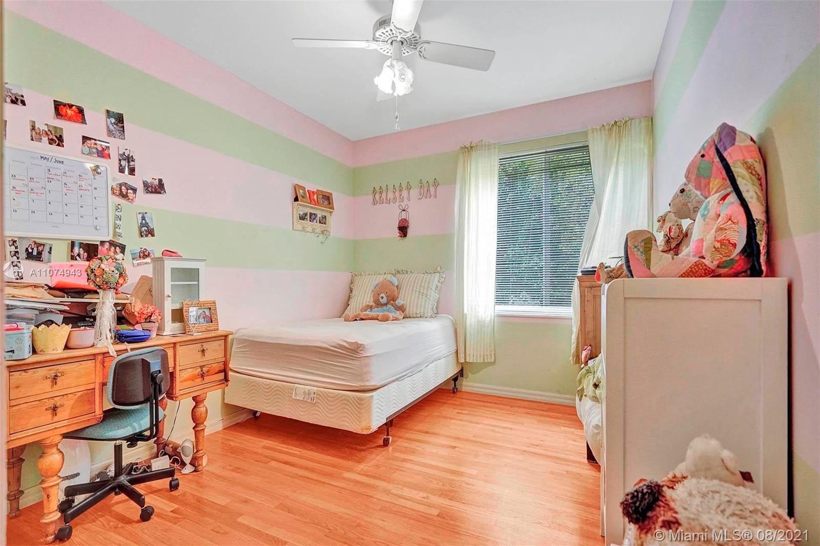 2705 Hackney Road Weston, FL 33331 - Photo 40 of 71