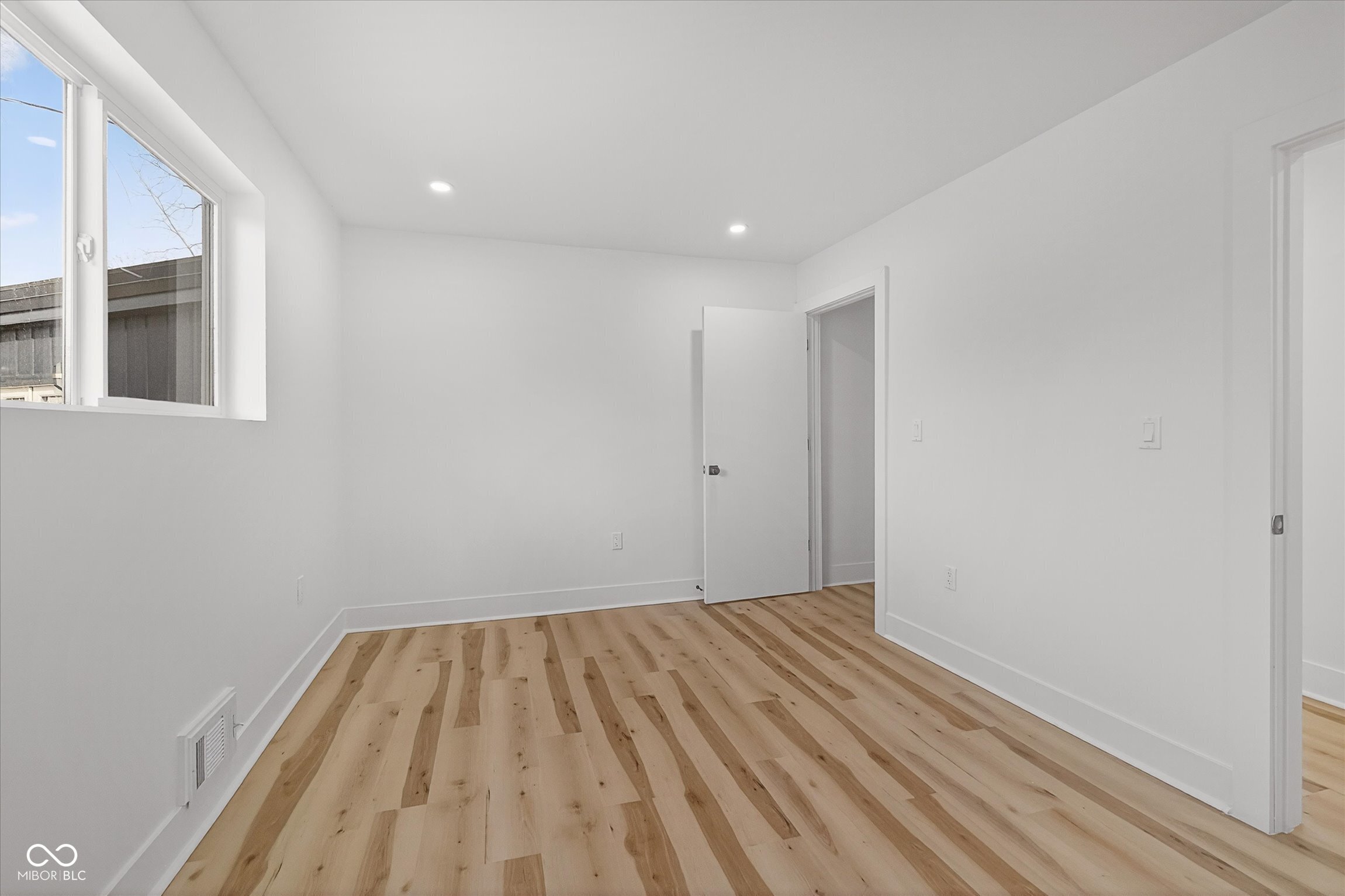 5408 Singleton Street Indianapolis, IN 46227 - Photo 25 of 36