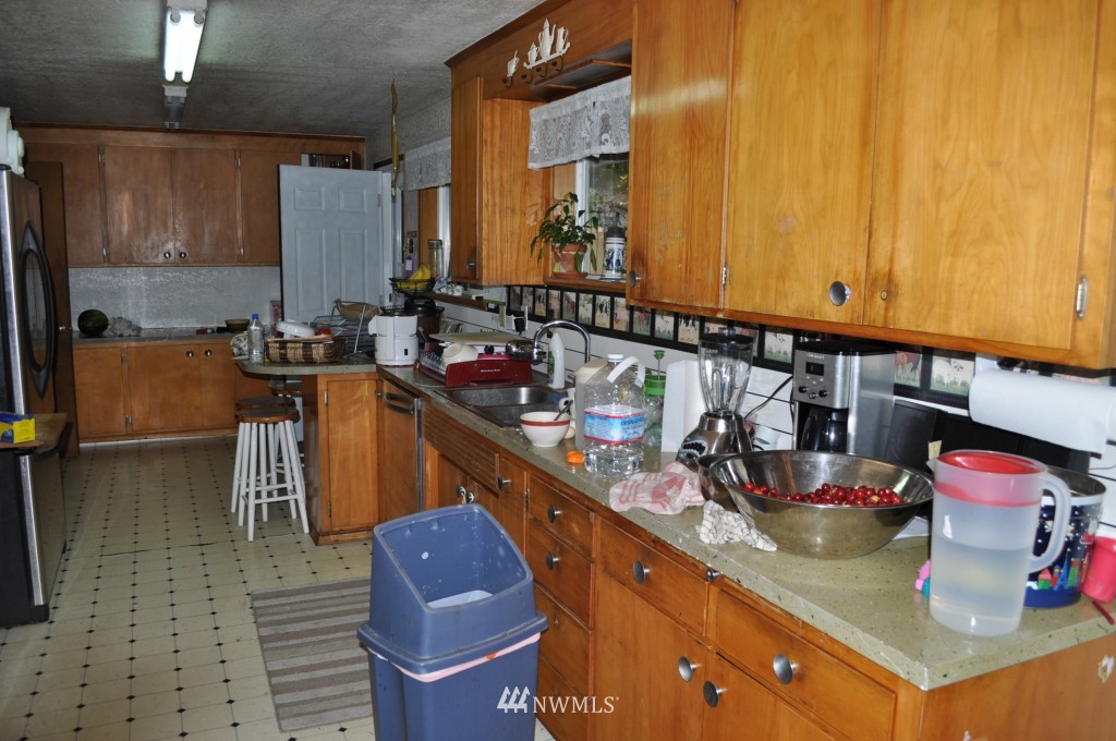 19635 Maxwell Road Southeast Maple Valley, WA 98038 - Photo 4 of 14