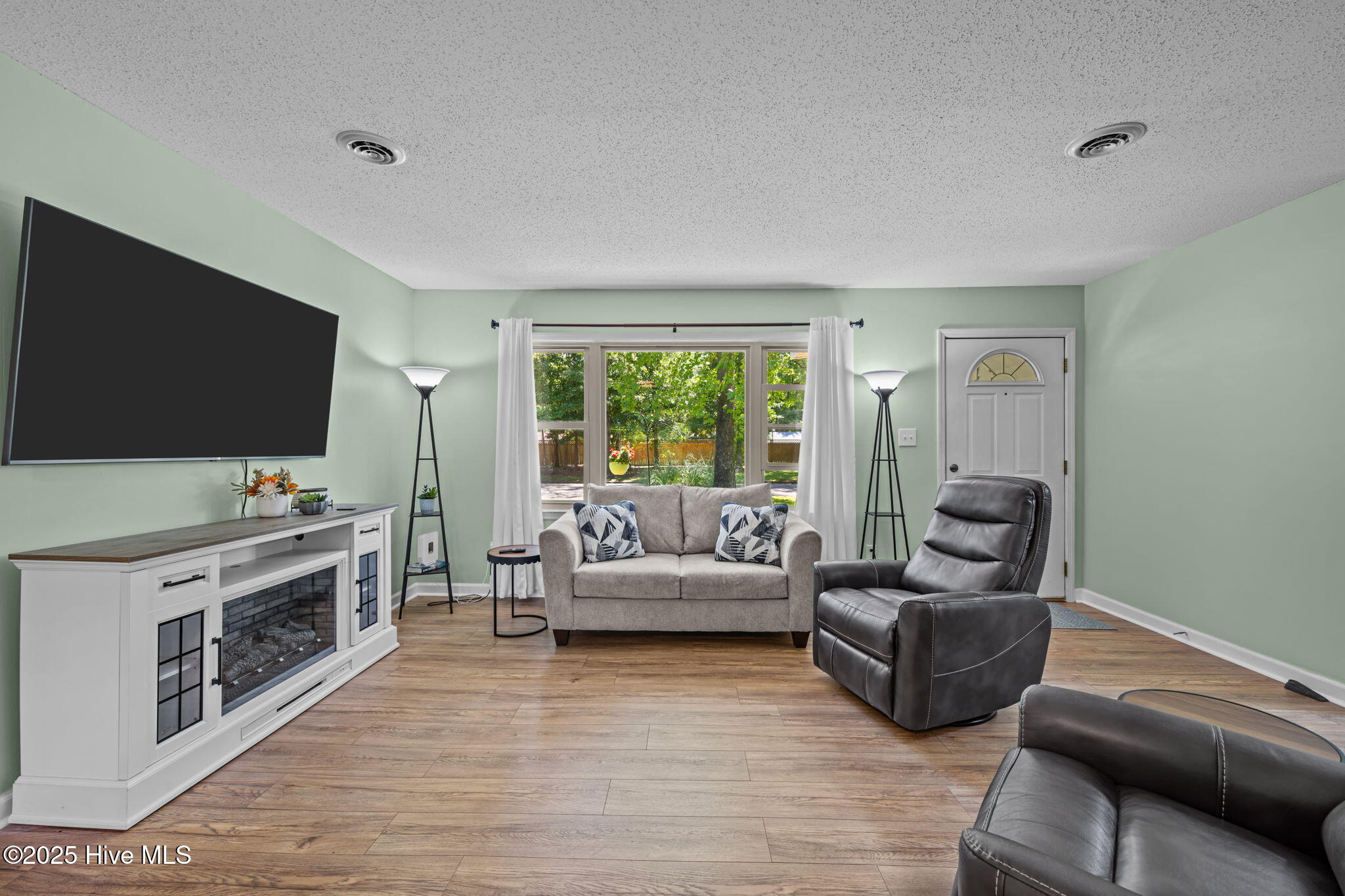 1103 Fulcher Lane New Bern, NC 28562 - Photo 32 of 36 37-web-or-mls-DSC_2445