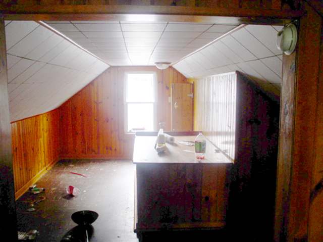 3222 Rockingham Road Davenport, IA 52802 - Photo 8 of 8 Gallery Image 8