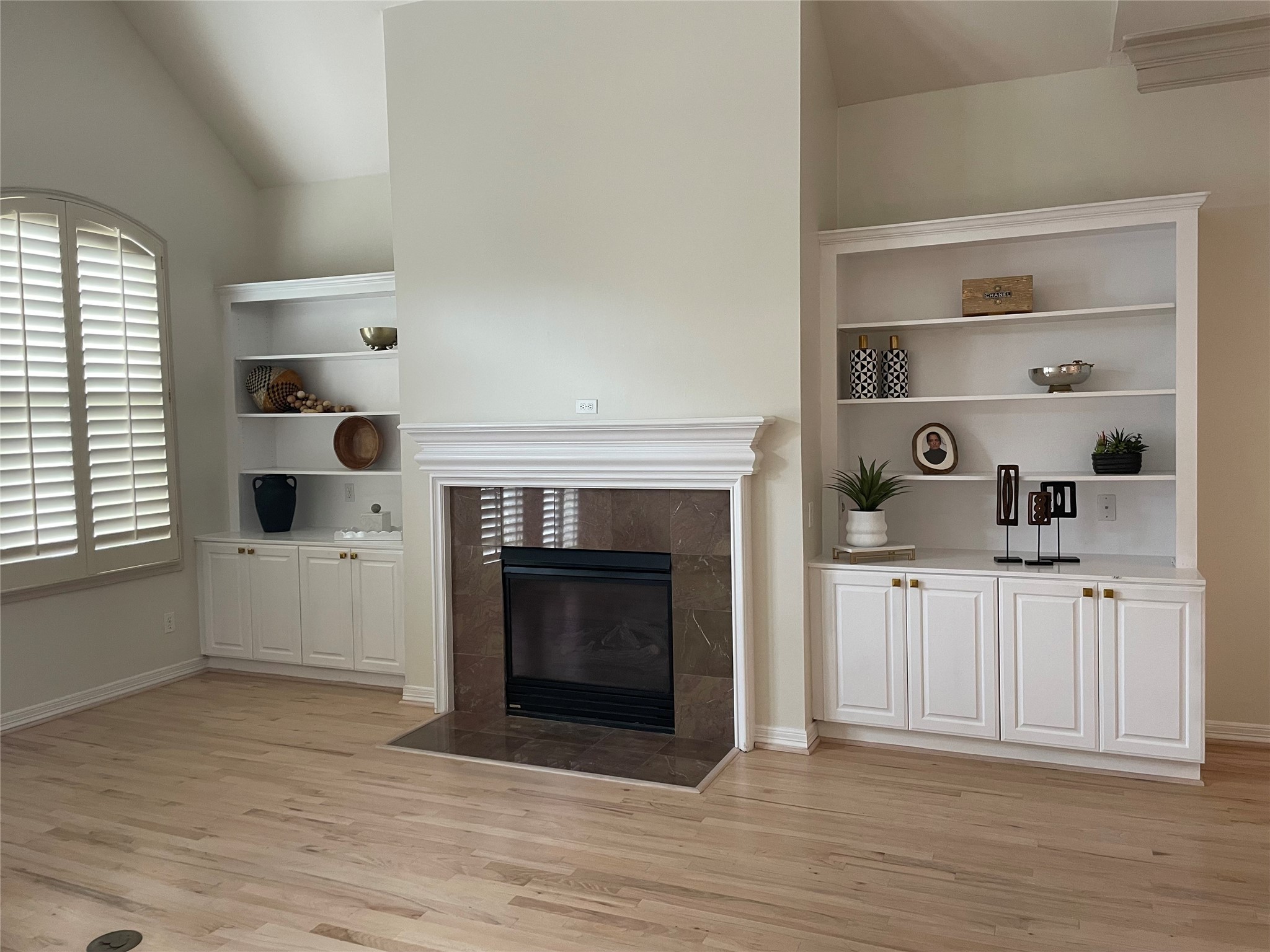 2 Milan Estates Houston, TX 77056 - Photo 24 of 39