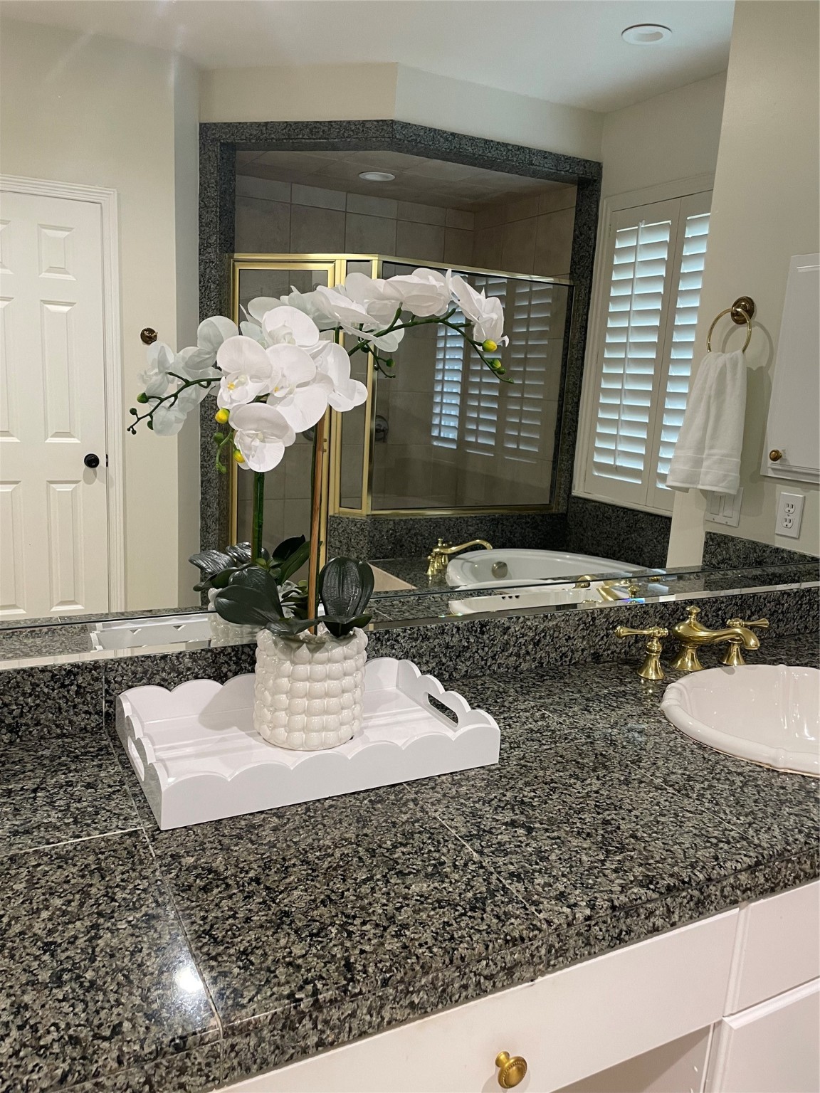 2 Milan Estates Houston, TX 77056 - Photo 33 of 39