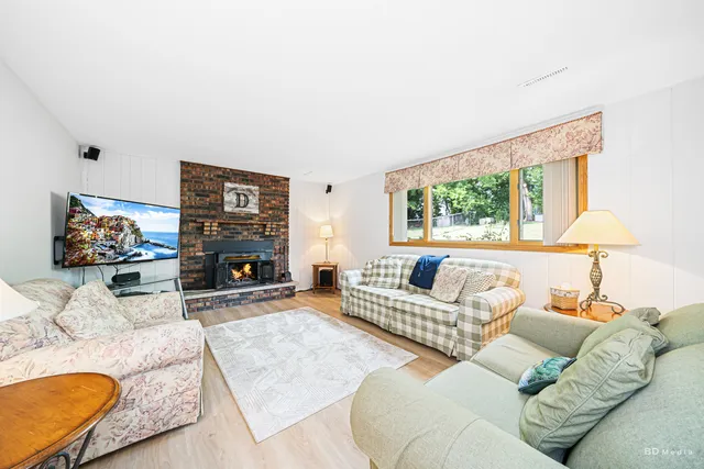 $437,900 | 13520 Idlewild Drive, Orland Park, IL 60462