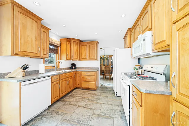 $437,900 | 13520 Idlewild Drive, Orland Park, IL 60462