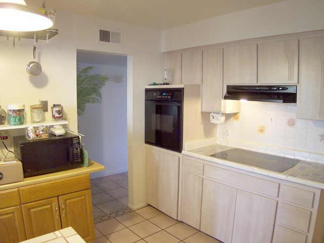 1030 East Bethany Home Road, Unit 7 Phoenix, AZ 85014 - Photo 3 of 6 Additional Photo