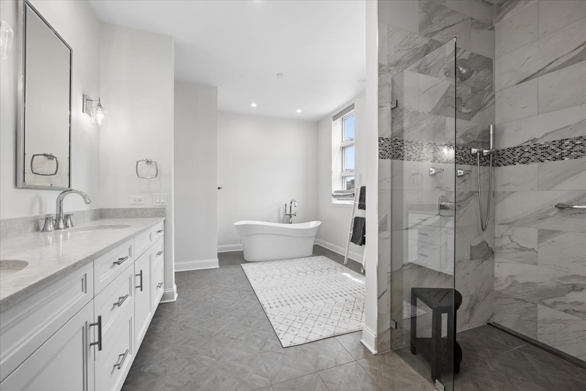 2100 North Racine Avenue, Unit 3D Chicago, IL 60614 - Photo 36 of 49